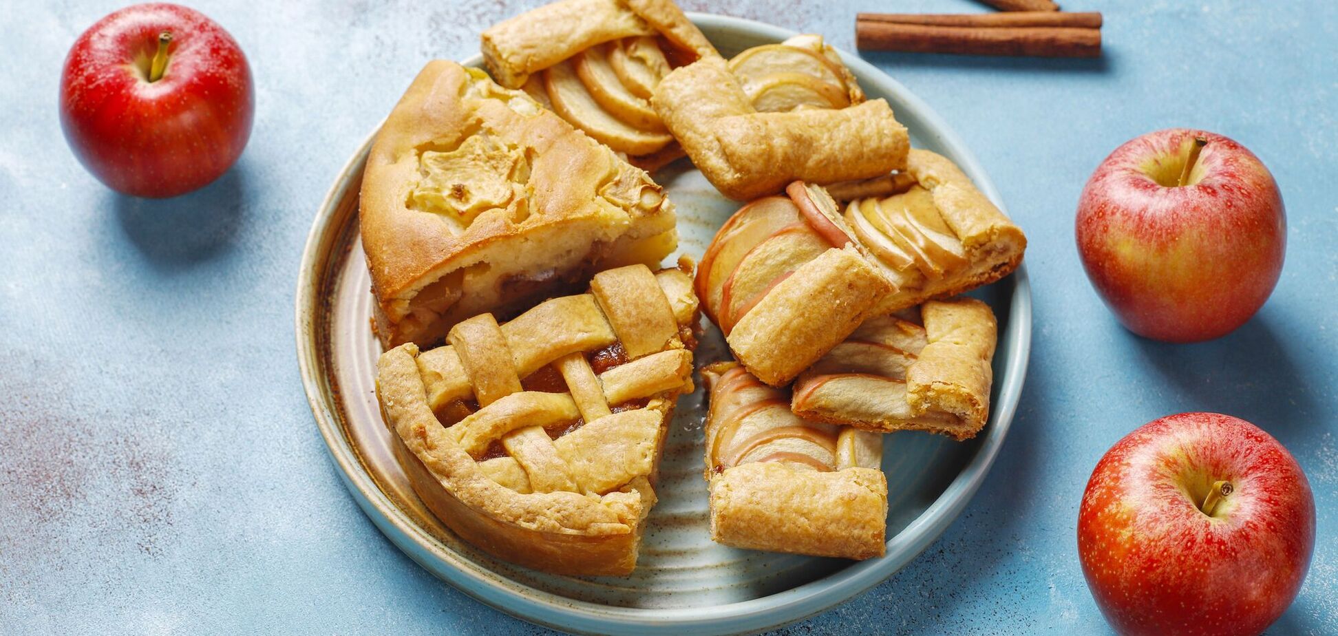 Понадобится всего четыре ингредиента: как приготовить вкусную шарлотку для детей