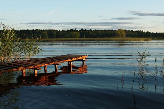 Відпочинок на озері в Україні