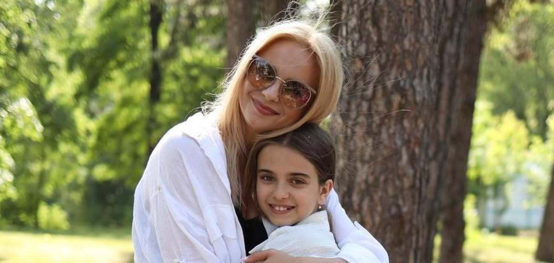 'Какая харизма, руки, взгляд!' 12-летняя дочь Лилии Ребрик в роскошном платье и с ярким макияжем произвела фурор
