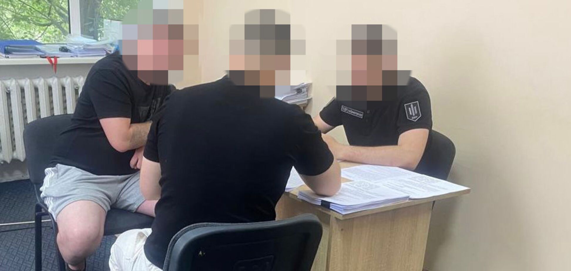 ГБР разоблачило командира батальона на незаконной выплате почти миллиона боевых. Фото