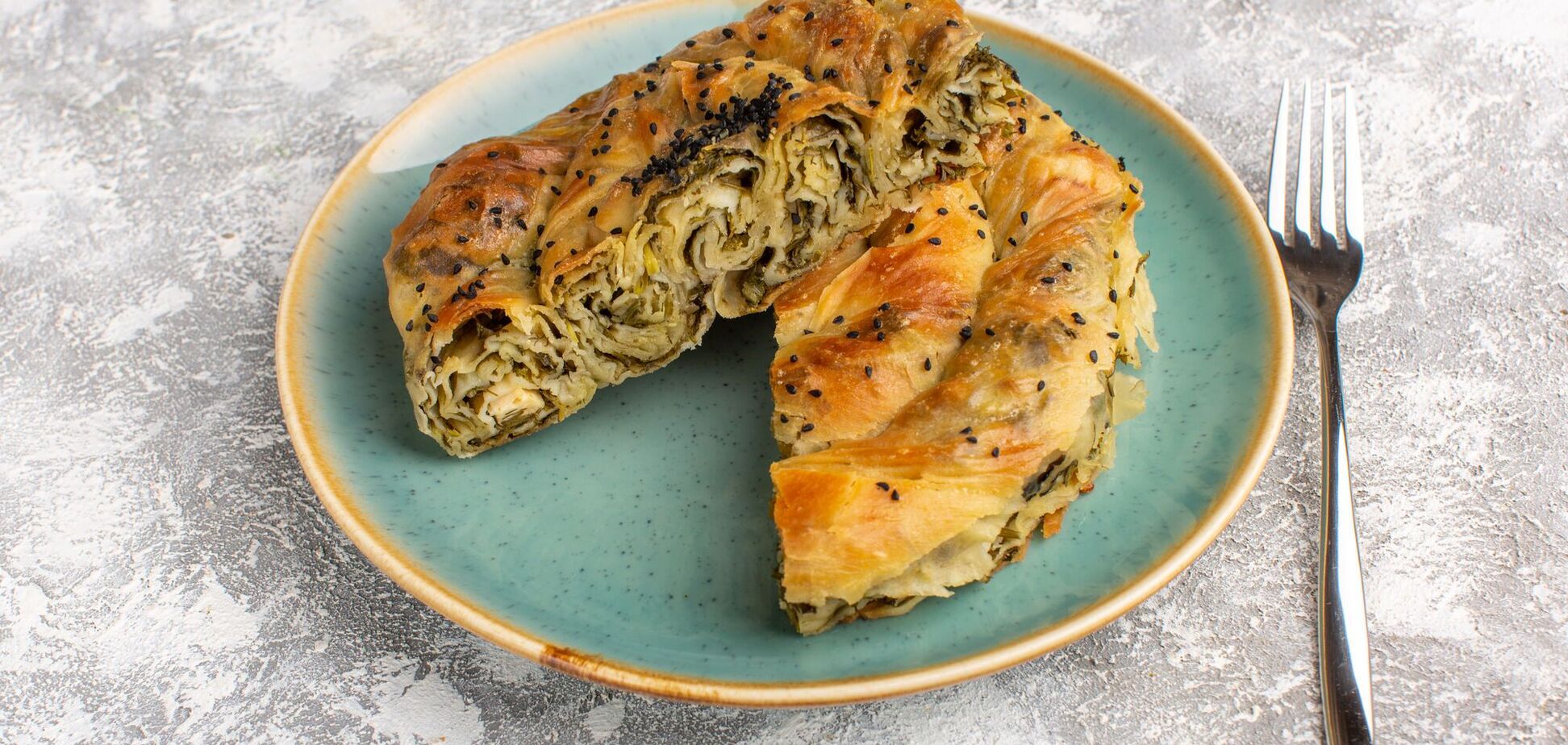 Який смачний пиріг приготувати на обід: рецепт з тіста філо