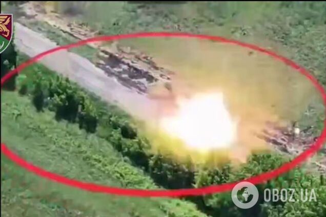 FPV, скиди з неба і злагоджена координація операторів: ЗСУ розбили мотоколону росіян на Сумщині. Відео