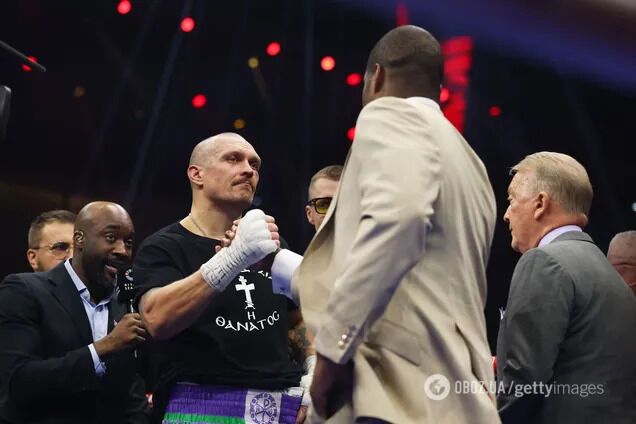 Дюбуа выскочил на ринг во время реванша Усика и Фьюри