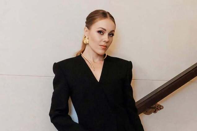 Олена Тополя вперше розповіла, яку пластичну операцію зробила та що за хвороба мучила її з 2007 року: ставало гірше