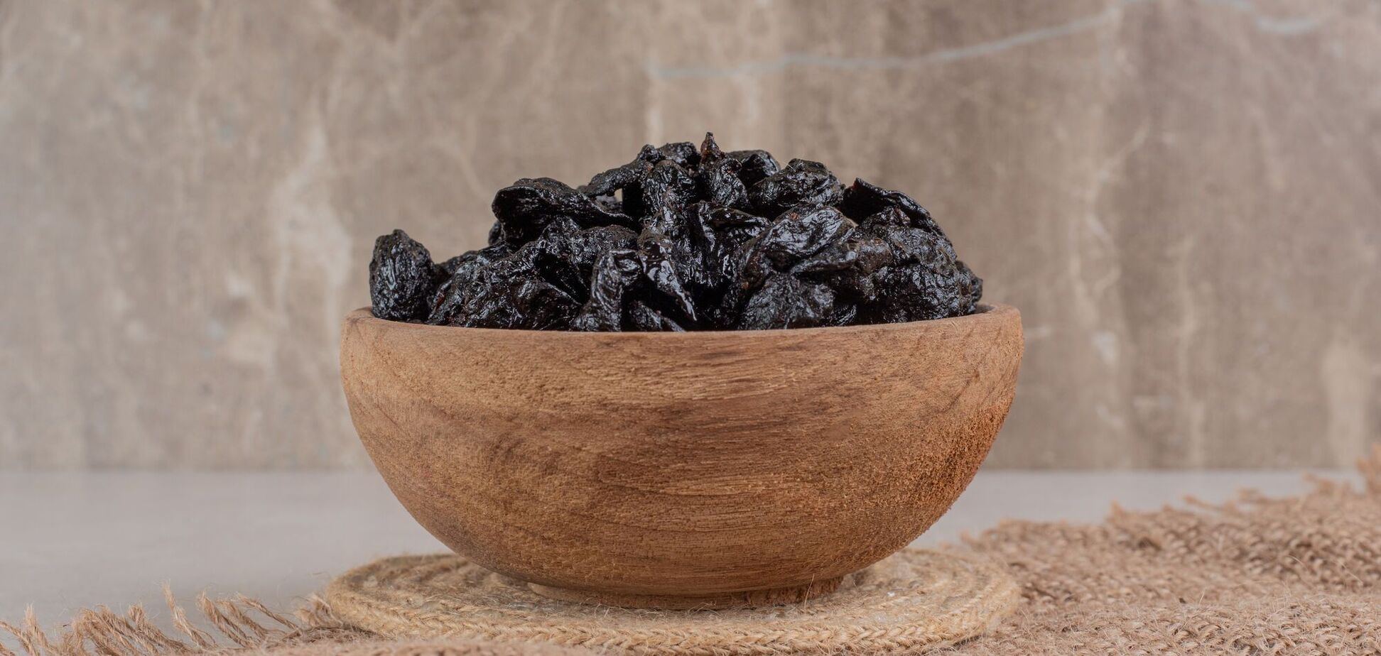 Продукт №1, который способствует легкому опорожнению: почему стоит есть чернослив