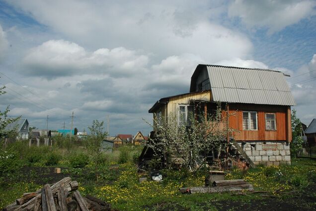 В России за сорняки и старый дом могут забрать дачу