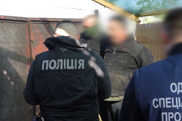 Обещал 'бронь' за $2500: в Одесской области поймали на взятке инспектора ТЦК. Фото и видео