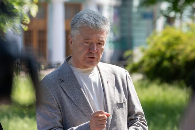 Единственный выход – срочно сократить все популистские расходы: Порошенко сказал, что делать с дефицитом средств для ВСУ