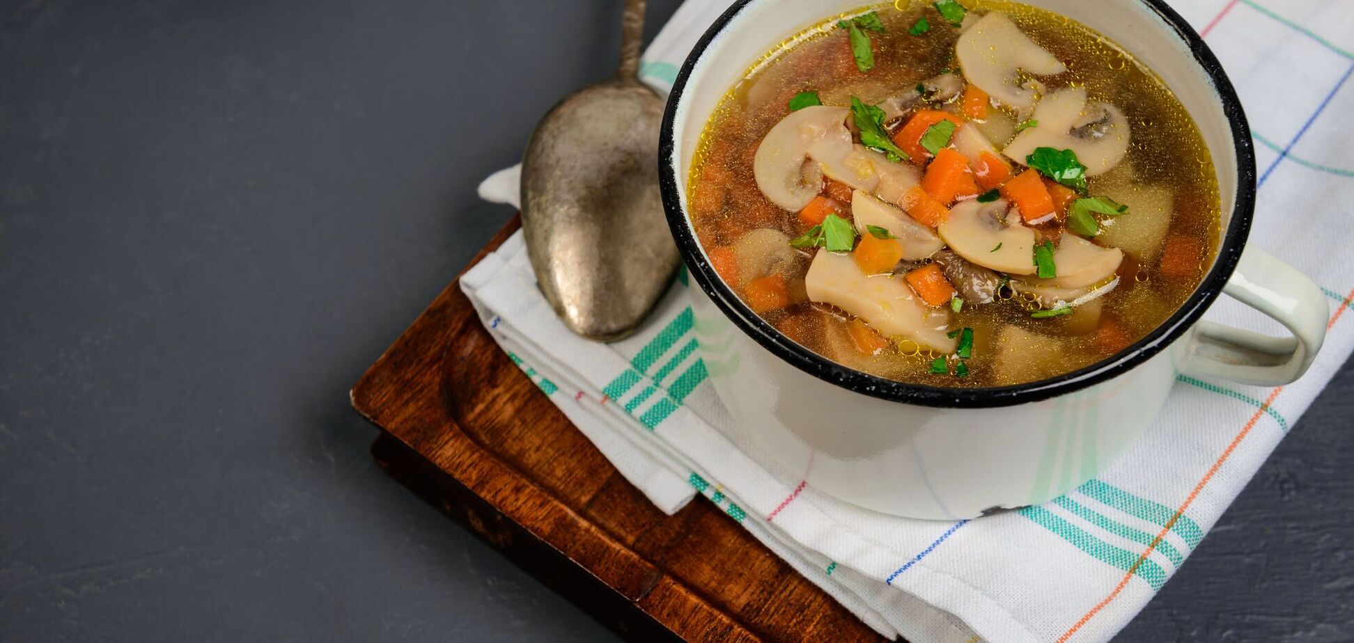 З чим швидко приготувати смачний суп на обід: ділимось простим рецептом