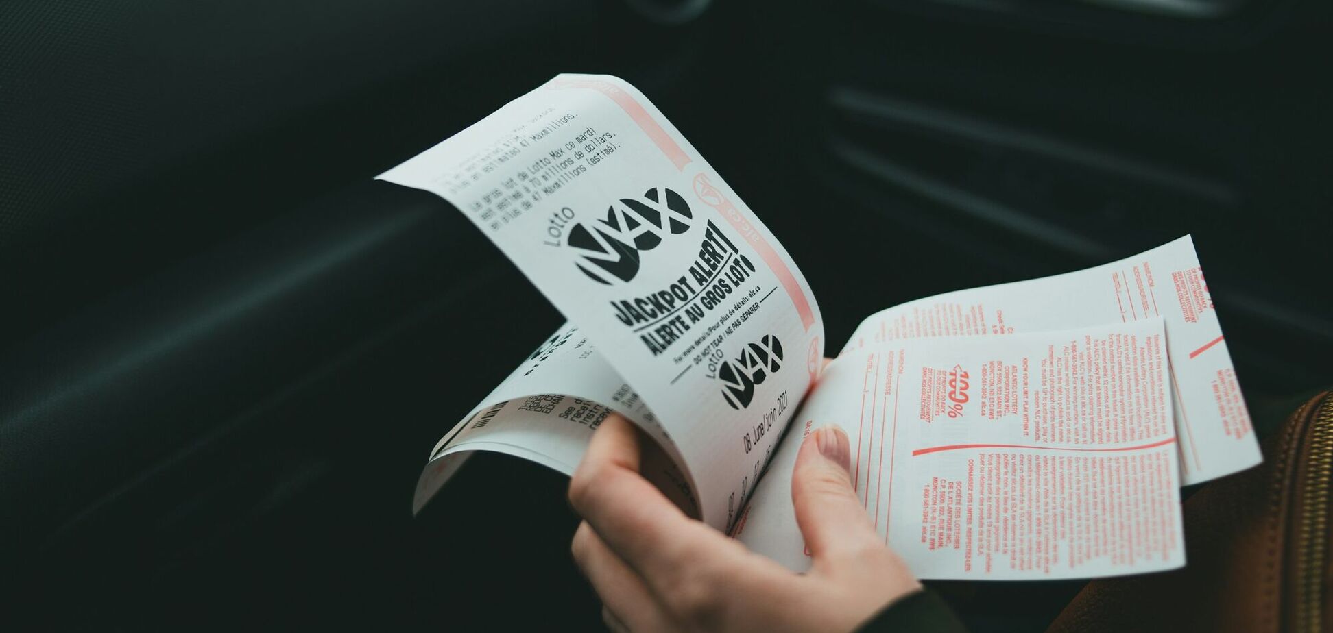 Иллюстрационное фото - лотерейные билеты