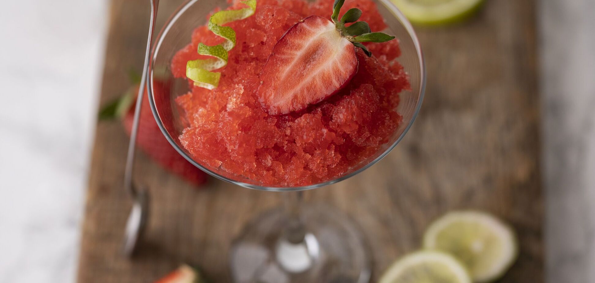 Справжній хіт цього літа: як приготувати освіжаючий сорбет з улюблених ягід