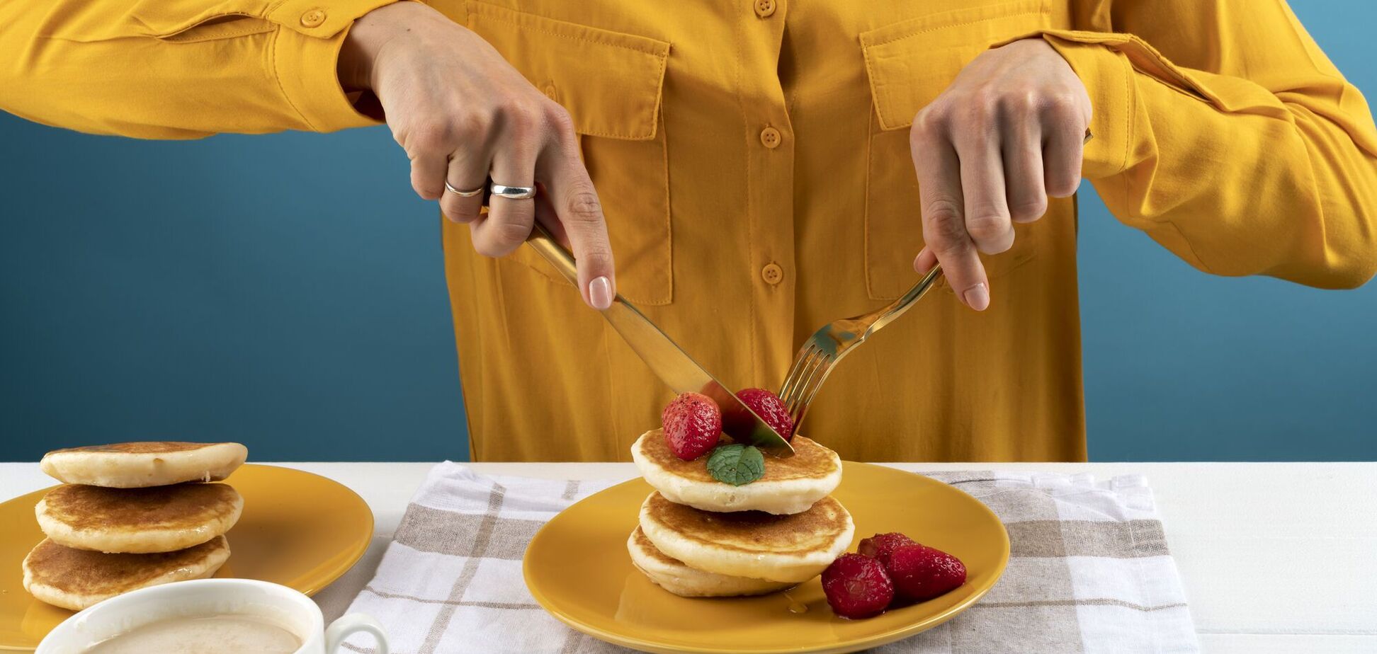 Ніколи не готуйте так оладки: названі головні помилки, які псують страву