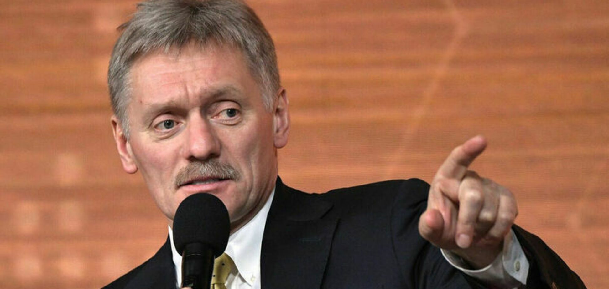 Дмитро Пєсков