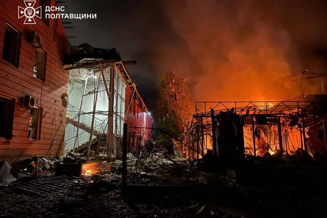 На Полтавщине в результате вражеской атаки произошли пожары: пострадали три человека. Фото
