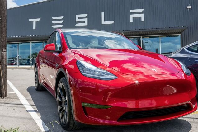 Конфликт Трампа с Маском: на сколько рухнули акции Tesla