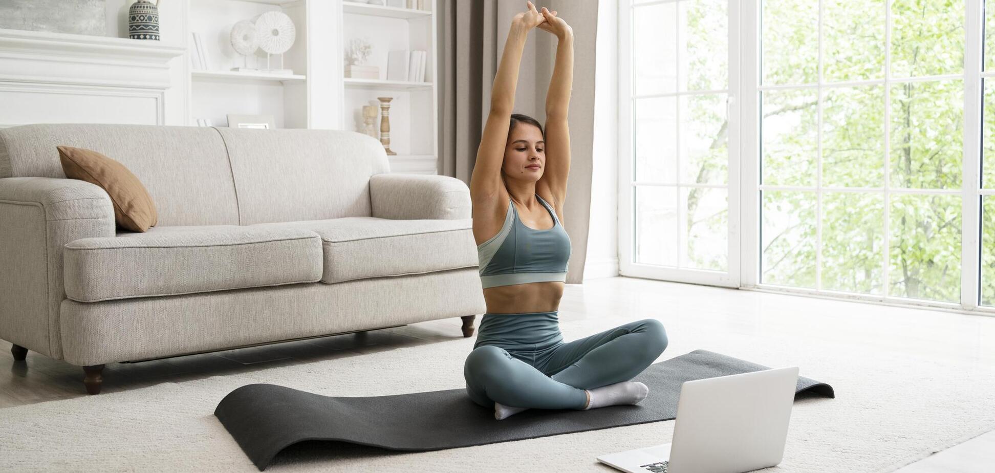 Секрет бадьорого ранку: чому розтяжка працює краще за кофеїн