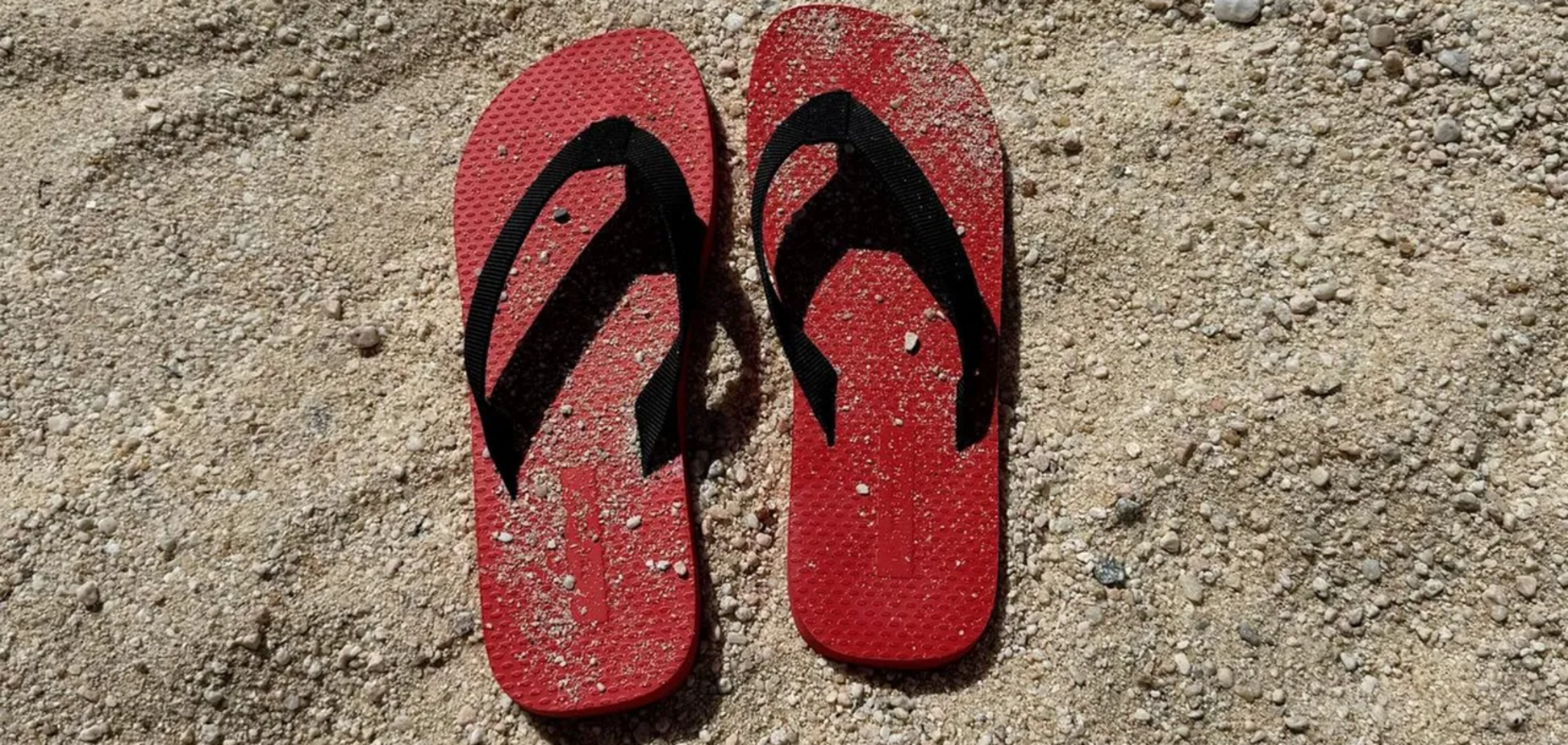 Набирает все большую популярность: какой цветовой тренд актуален летом