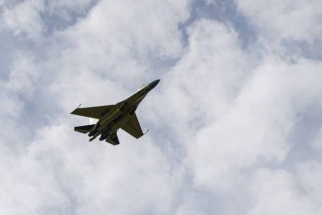 Воздушные силы ВСУ сбили на Курщине российский истребитель Су-35: первые детали
