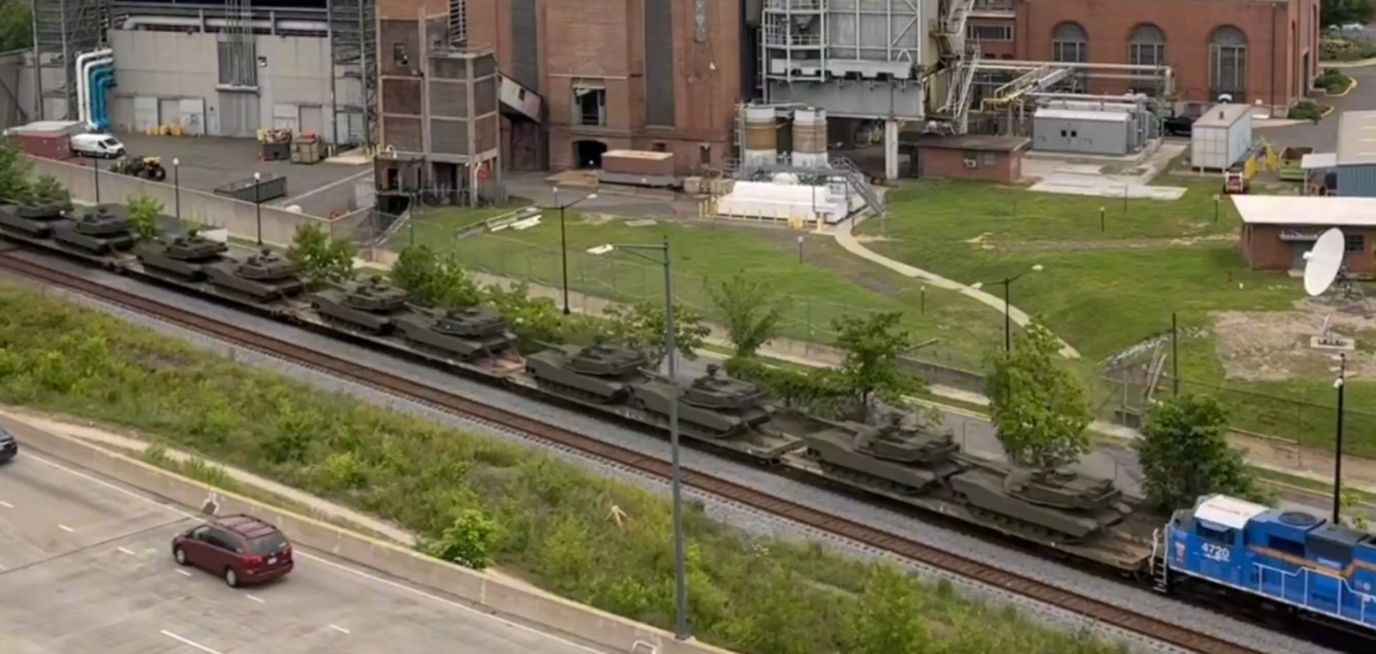 У Вашингтоні готуються до першого за 30 років військового параду: що відбувається