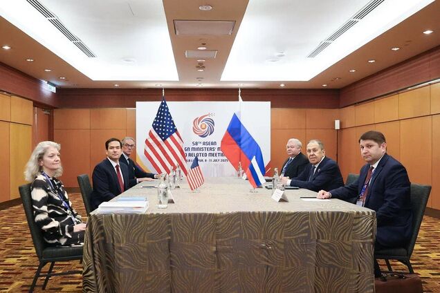 Рубио встретился с Лавровым в Малайзии: в Кремле заявили, что среди тем переговоров была Украина