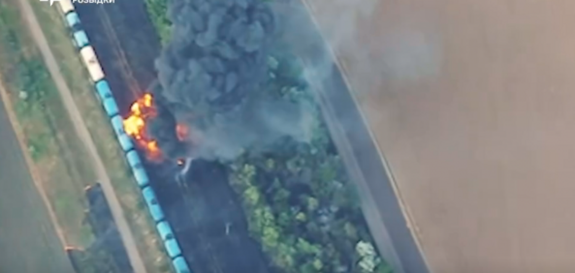 На окупованому Запоріжжі спалили потяг російських загарбників: до місця призначення не доїхало 20 цистерн