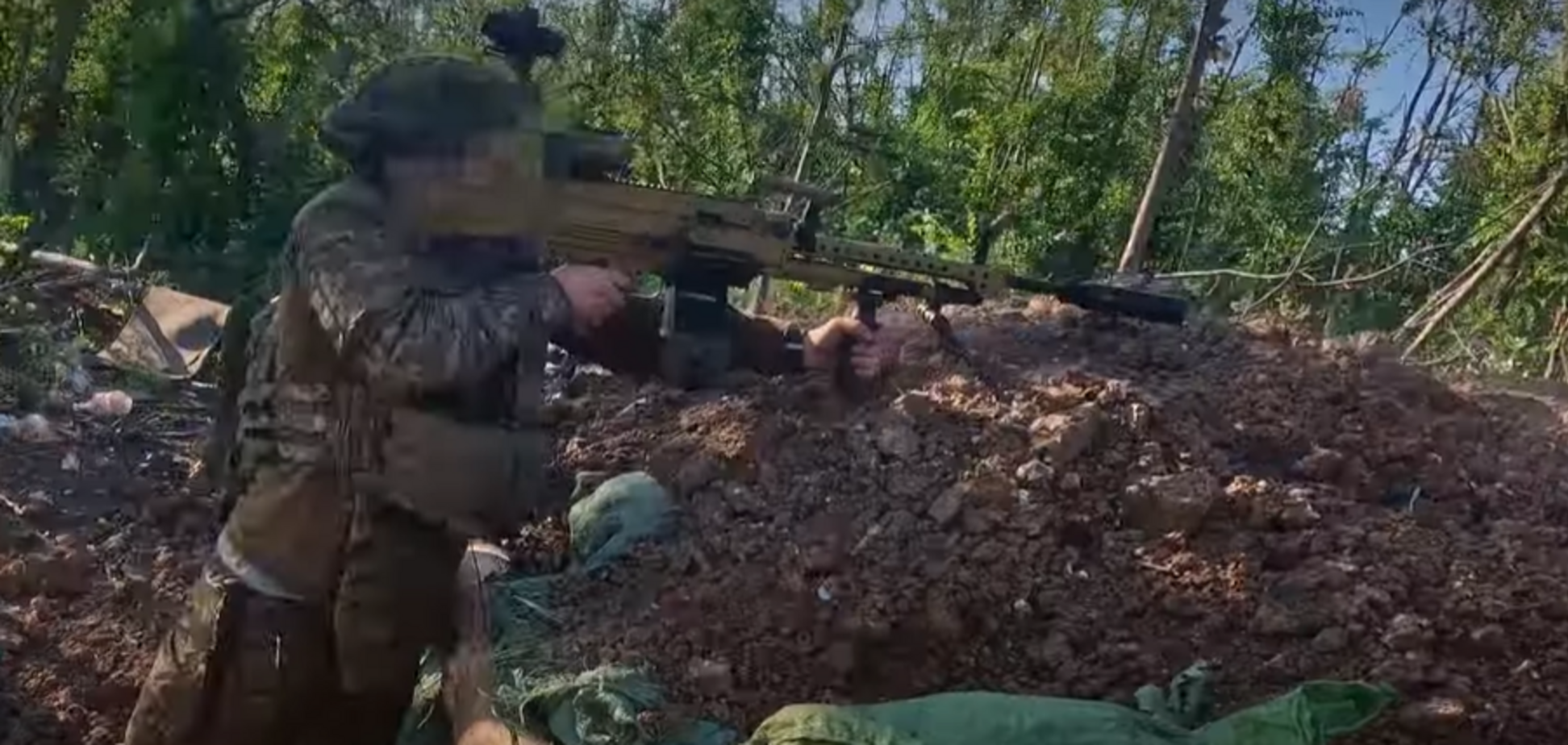 Знищили низку бліндажів ворога: у ГУР показали ексклюзивні кадри роботи на Лиманському напрямку. Відео