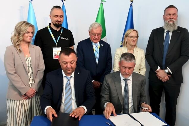 Украина и США будут совместно производить порох: какие меморандумы подписали в Риме