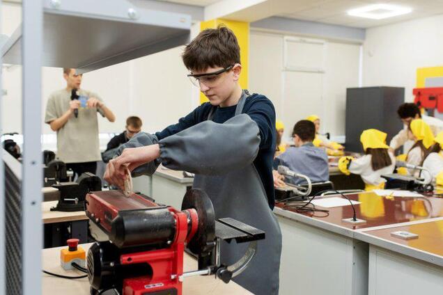 От школ до университетов: 'Интерпайп' создал в Украине экосистему технического образования