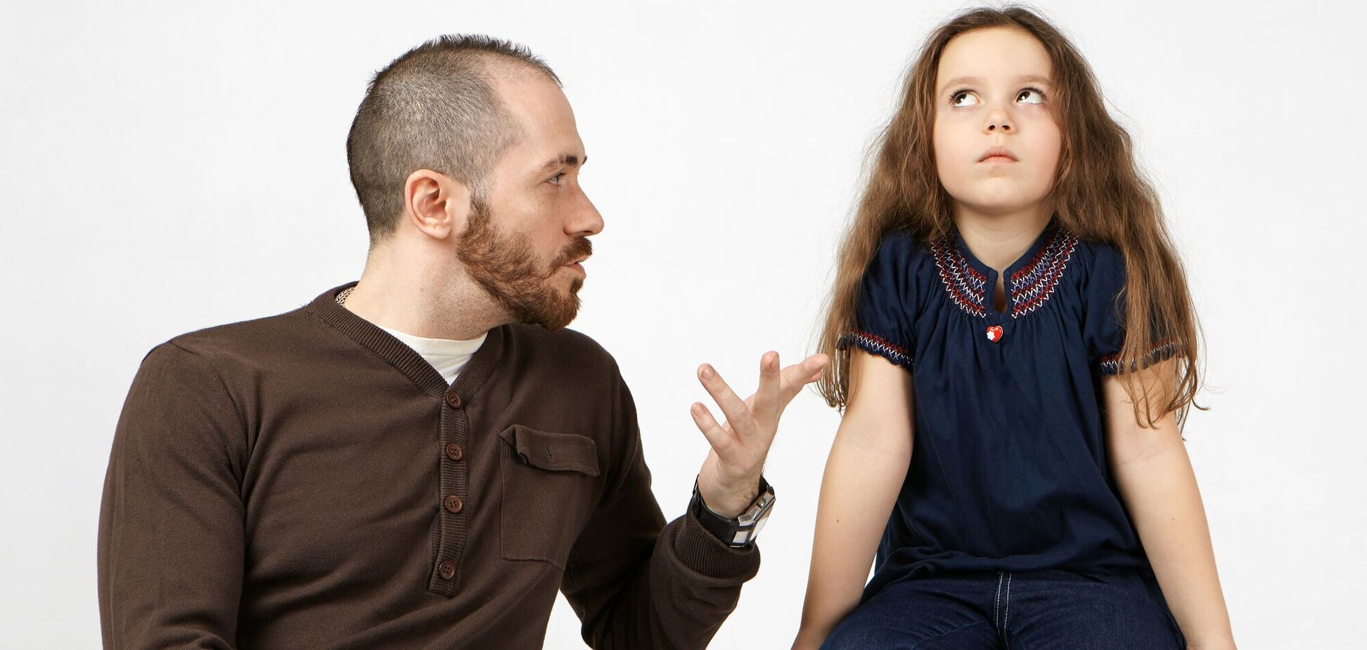 'Ты испортила мою жизнь!' Как расшифровать фразы подростков, которые делают больно родителям