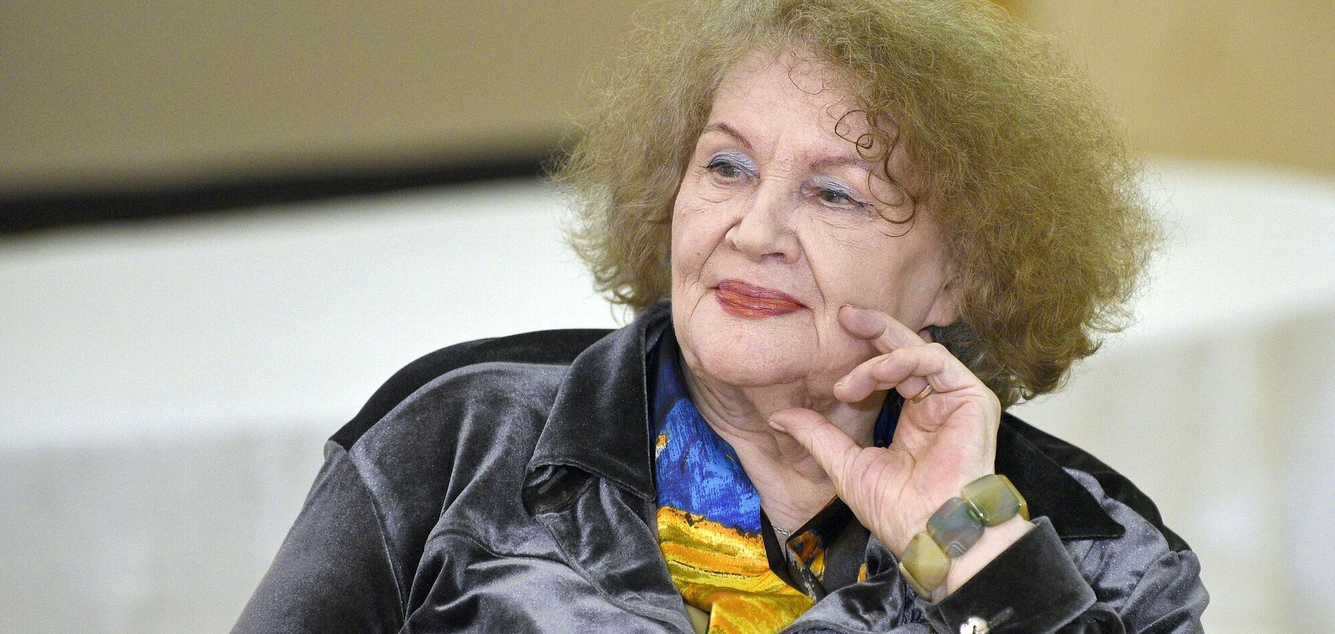 'Они до сих пор ищут здесь Бандеру': легендарная Лина Костенко высмеяла Россию в новом стихотворении