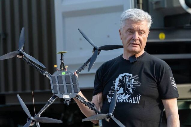 Петро Порошенко підтримав акцію волонтерів - ГО Справа Громад