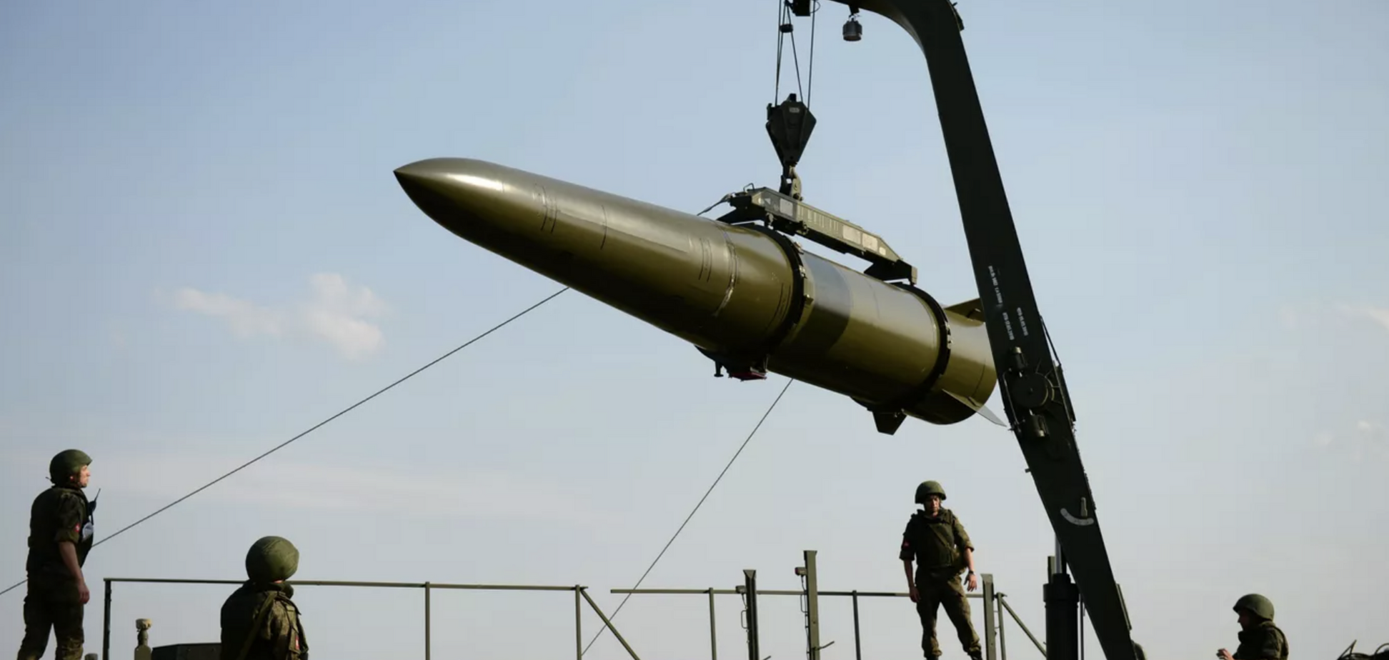 Украинские спецслужбы уничтожили одну ракету 'Орешник' на территории России, – Зеленский