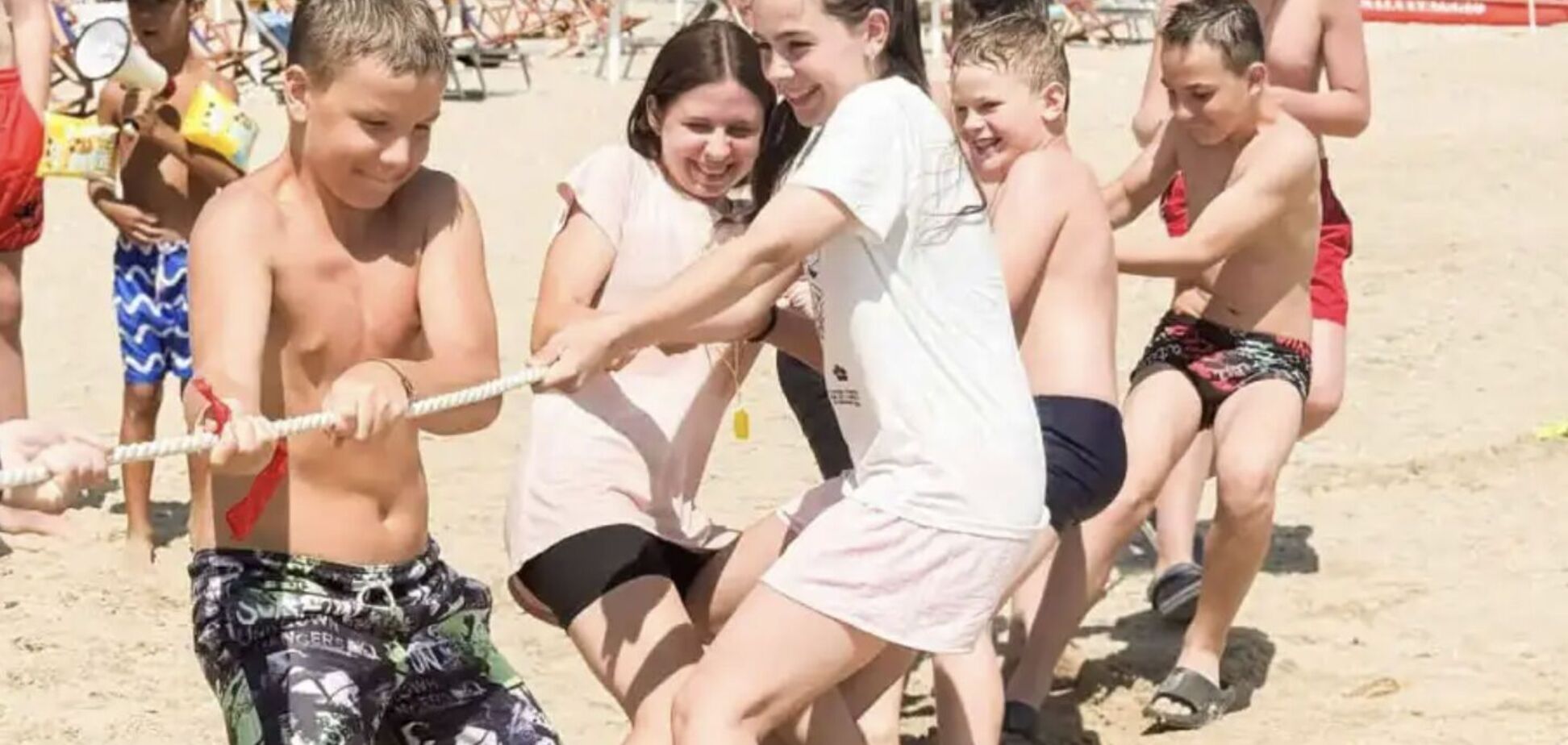 Без сирен и взрывов: в Италии состоялся лагерь для детей, потерявших родных из-за войны