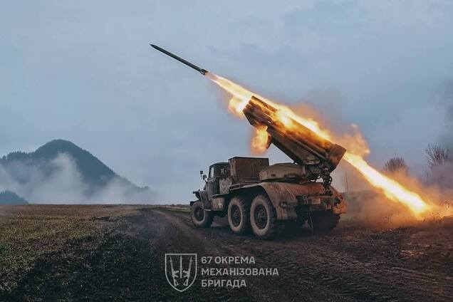Уважай-ка, Европа, единственную страну, которая тебя, бабушка ты социальная, способна спасти