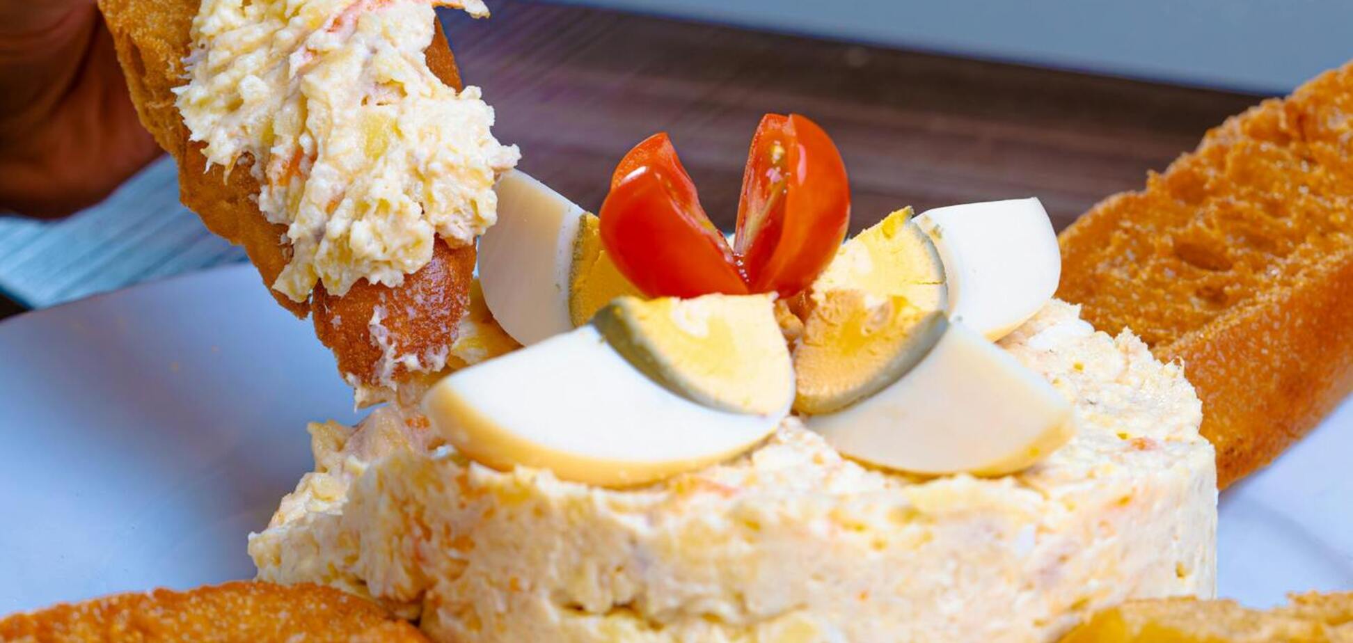 Бюджетна і смачна намазка з варених яєць: рецепт швидкої та корисної закуски