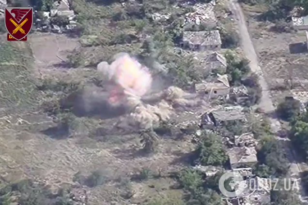 Донбасская жара: десантники ловко уничтожили оккупантов вместе с техникой, сгорел склад боеприпасов. Видео