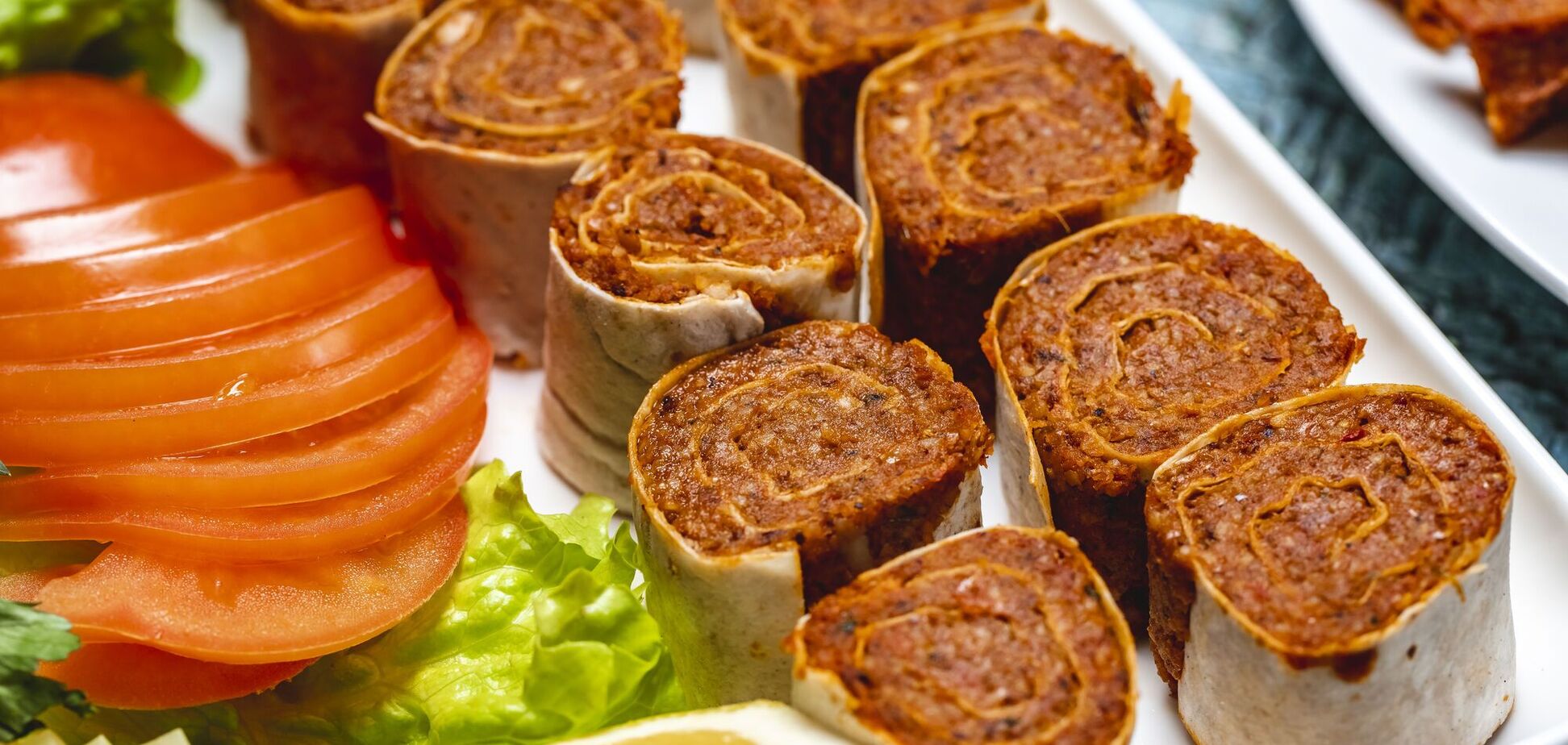 Что приготовить из фарша вместо котлет: рецепт изысканного блюда от известного кулинара