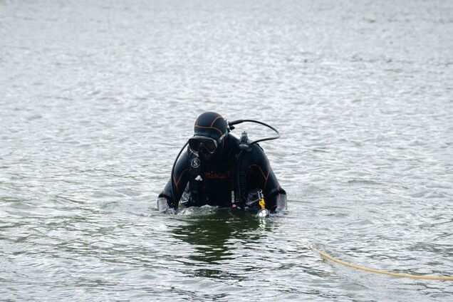 В Киеве на Троещине в одном из озер обнаружили тело мужчины. Подробности трагедии и фото