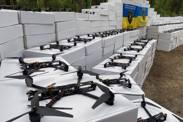 Київ передав військовим на фронт ще 800 FPV-дронів
