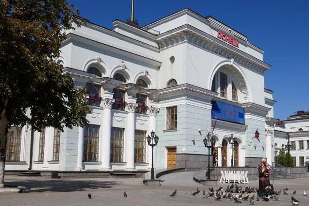 У Донецьку воду даватимуть раз на три дні: окупанти заявили, що не мають виходу