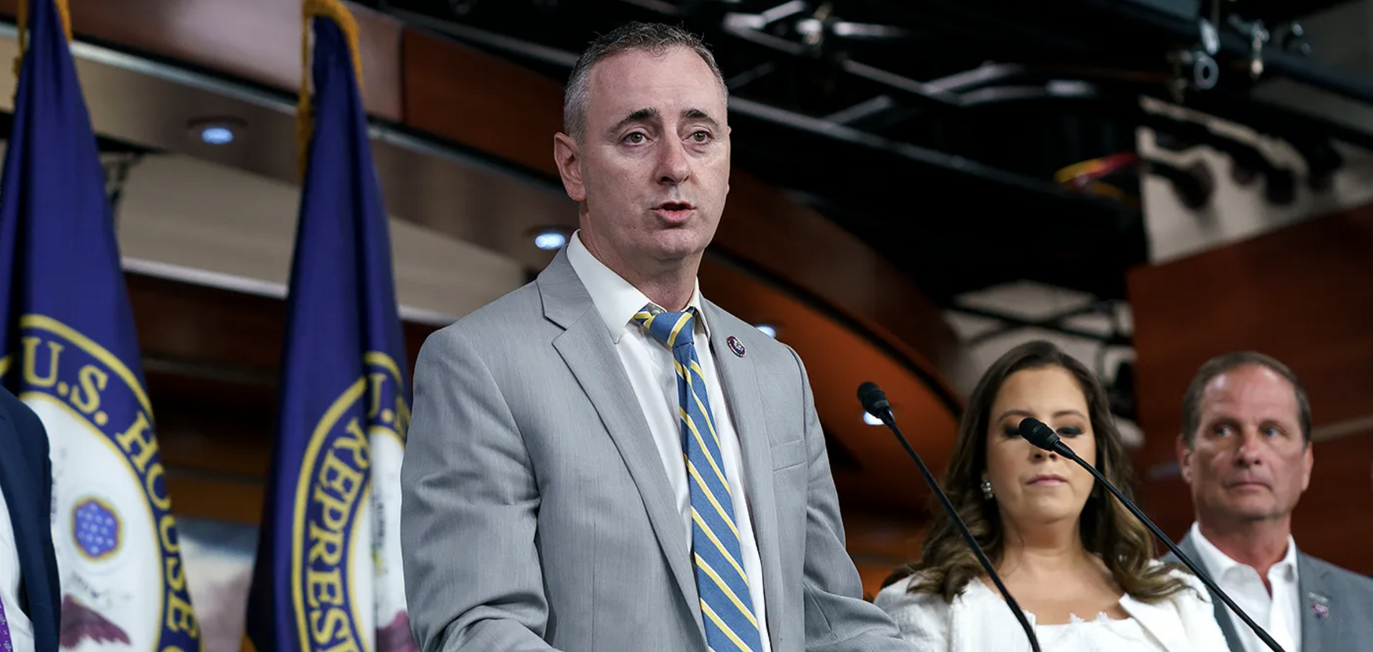 Конгрессмен-республиканец обратился к Трампу с требованием объяснить остановку поставок оружия Украине