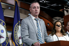 Конгрессмен-республиканец обратился к Трампу с требованием объяснить остановку поставок оружия Украине