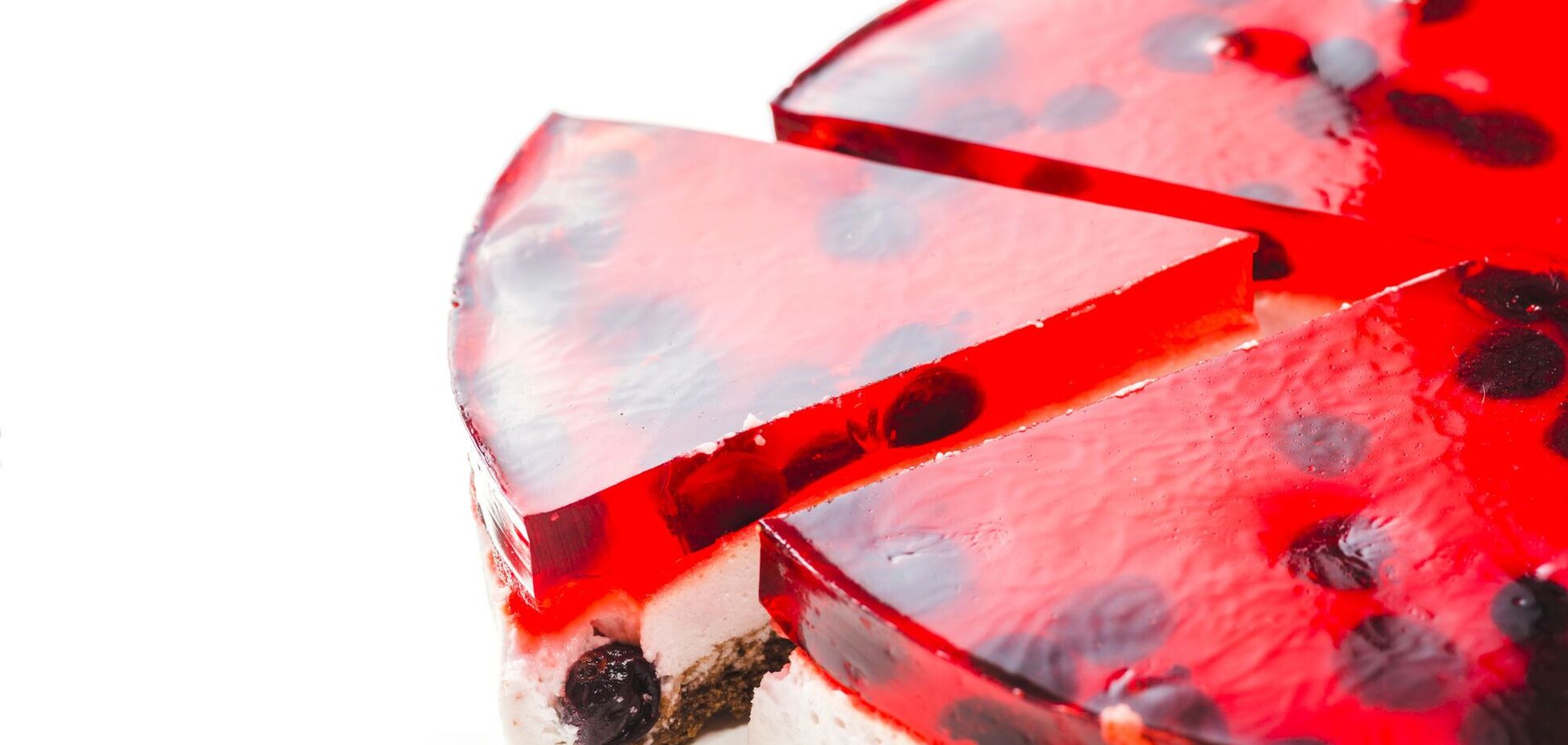 Десерт 'Битое стекло' со свежими ягодами и фруктами: рецепт торта без выпечки