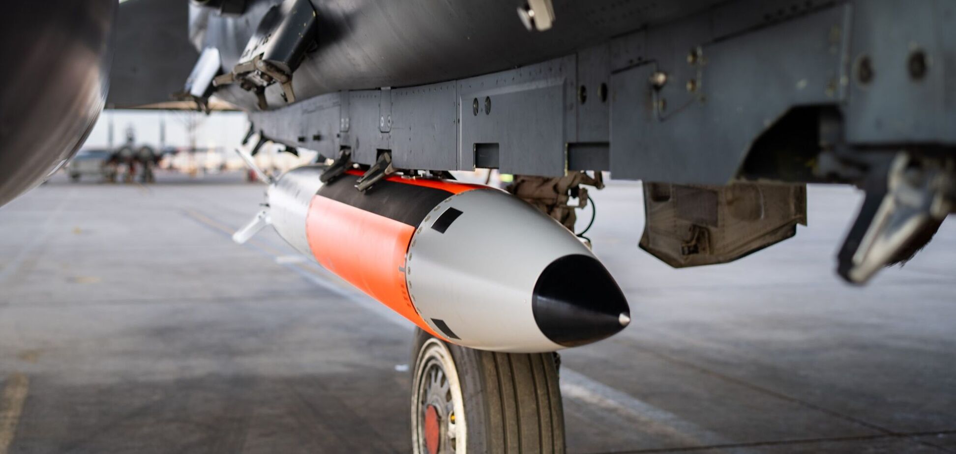 США впервые с 2008 года вернули в Британию тактические термоядерные бомбы – GB News