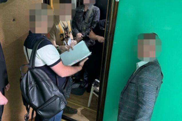 Трех сотрудников НАБУ подозревают в тяжких правонарушениях