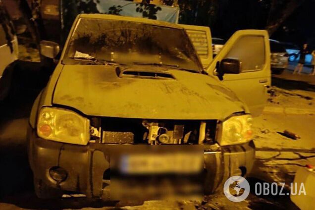 На заказ поджигали машины по ночам: в Киеве правоохранители задержали двух злоумышленников. Фото