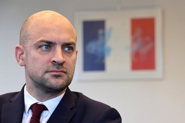 'Переговори не можуть відбуватися під бомбами': глава МЗС Франції нагадав про 2022 рік і Бучу