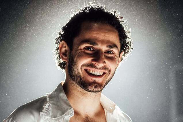 Один из самых сексуальных актеров Украины назвал фильм, в котором никогда бы не сыграл, и вспомнил, как его дед унижал россиян тремя словами