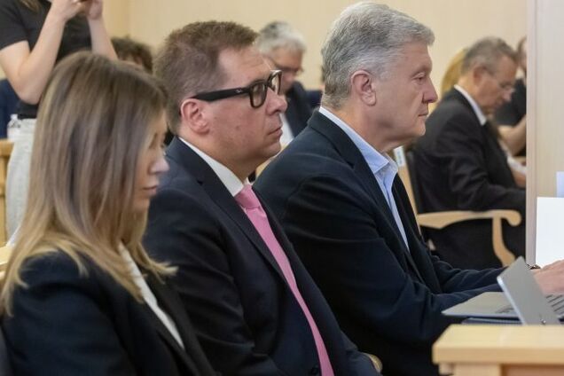 Порошенко в Верховном Суде: власть издевается над демократией и правосудием