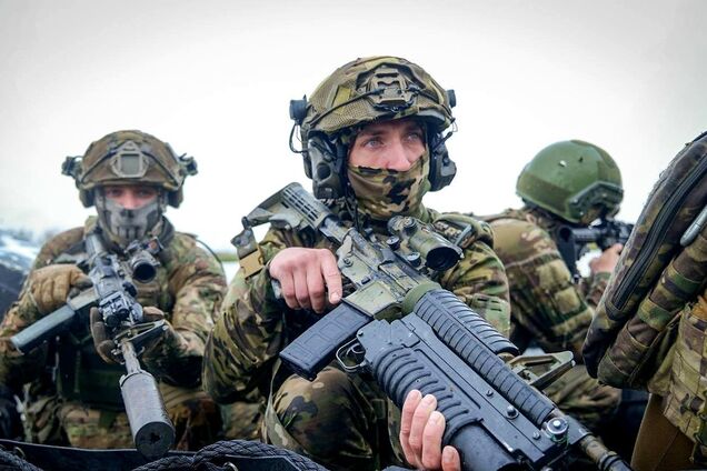 защитники Украины